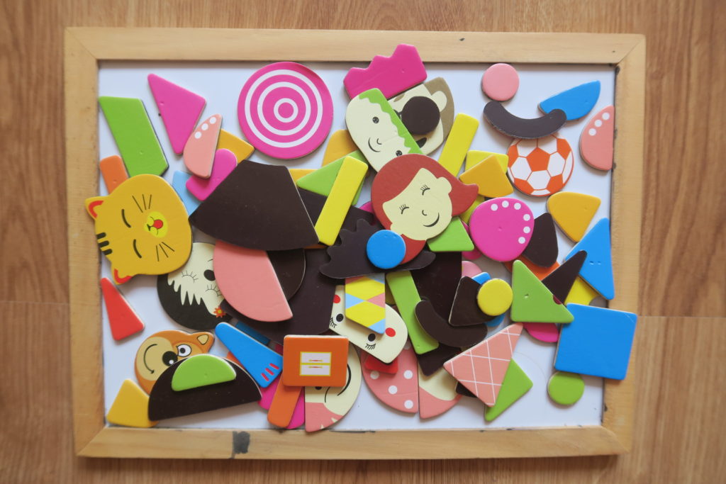 magnetic board with magnetic shapes